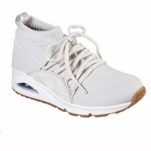 Skechers air-cooled memory foam